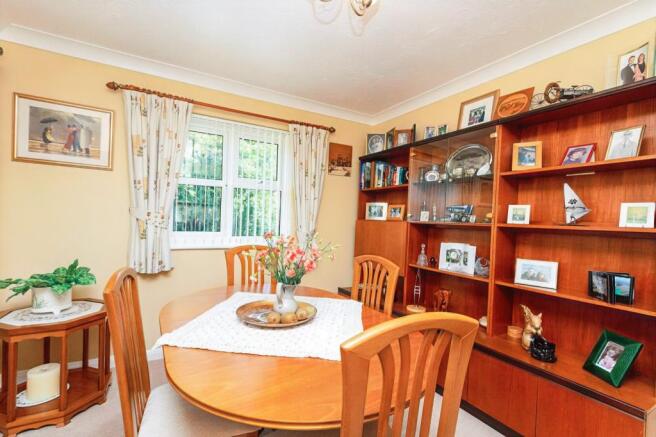 Dining Room/Bedroom