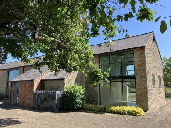 8 Manor Farm Court Ext 2 2025.JPG