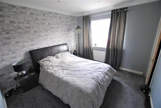3 wheatcroft way bed 1.jpg