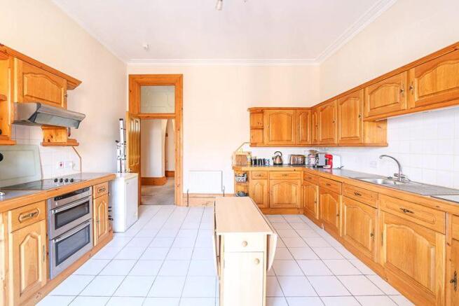 Kitchen/Dining...