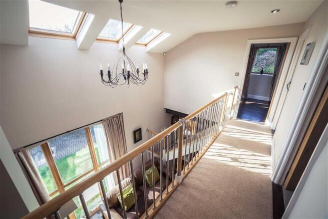 GALLERIED LANDING