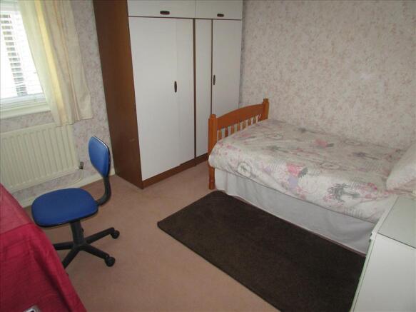 BEDROOM 2