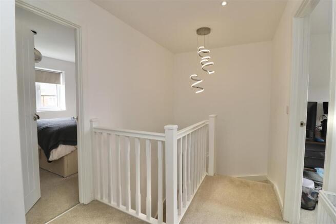 3 bed Detached for sale Image 8