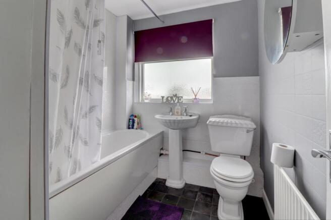 Bathroom.jpg