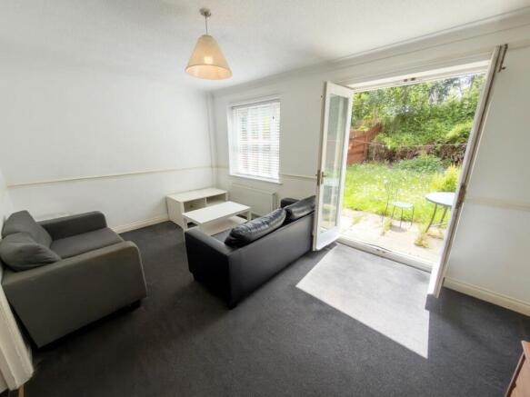 4 bed Town House for sale Image 5