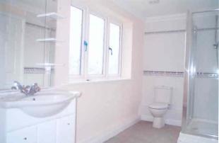 Plot 1 Bathroom