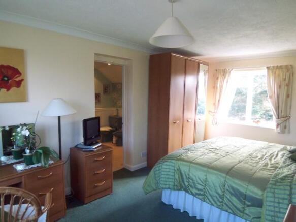 Photo 11