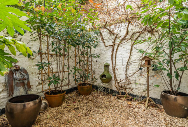 Private Courtyard