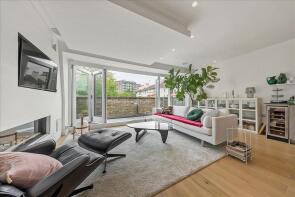 Flat 4, 23 Lords Court, Crisp Road, London W6 9RL