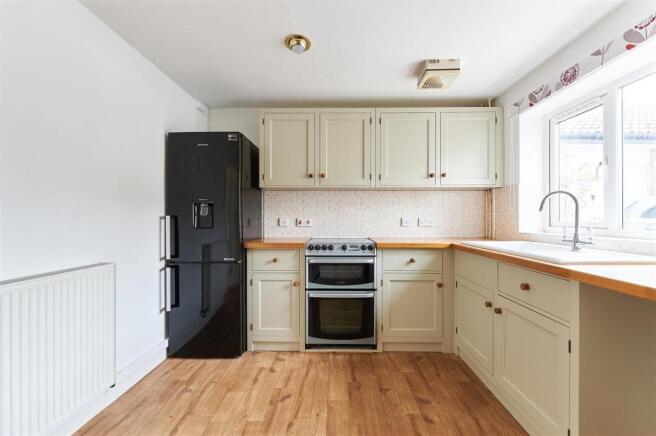3 Adams Close-8.jpg