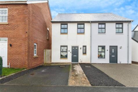 Tarka Way, Crediton, Devon, EX17