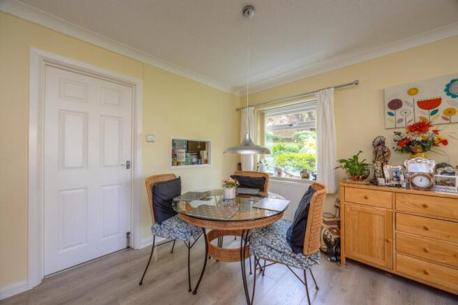 2 bed Apartment for sale Image 7