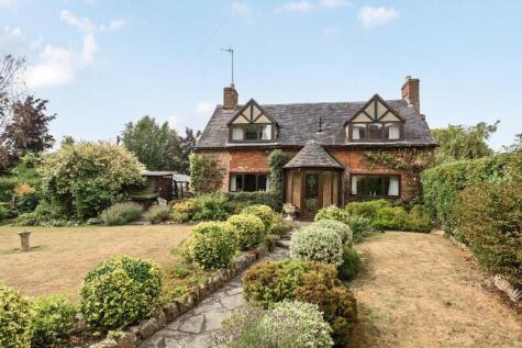 Mill Bank, Fladbury, Pershore, Worcestershire, WR10