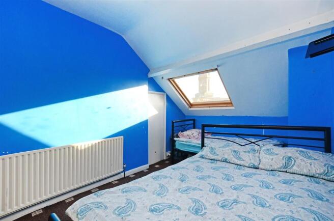 Bedroom 2 (1).jpg