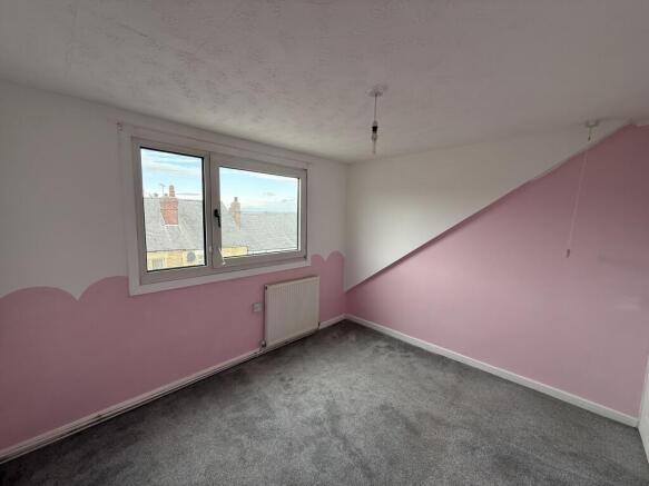 3 bed Terraced for sale Image 12