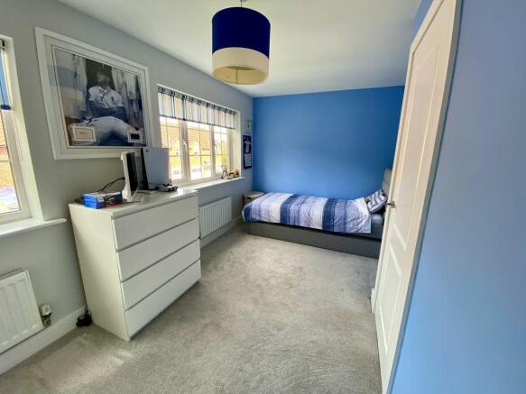 Bedroom 2 (Double)