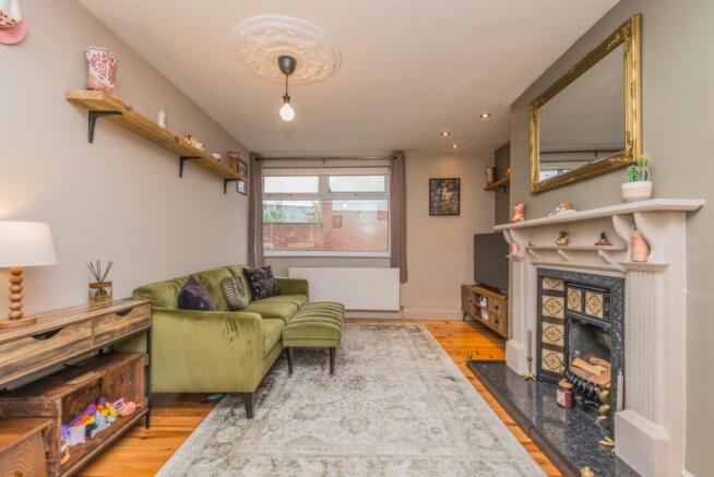 Valley Road, Liversedge, West Yorkshire, WF15 photo 4