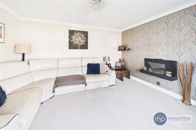 4 bed Detached for sale Image 4