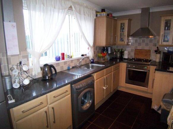 KITCHEN/BREAKFAST ROOM