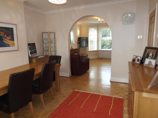 Dining Rm To Lounge