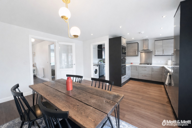 House in Wokingham - View 4