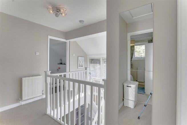 FIRST FLOOR LANDING