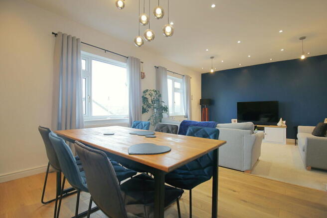 4 bed Terraced for sale Image 5