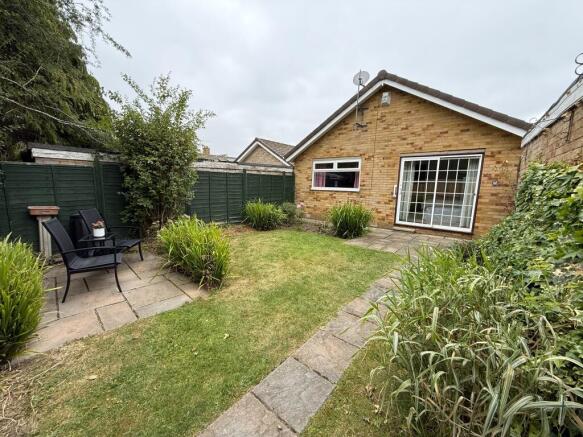 2 bed Detached Bungalow for sale Image 9
