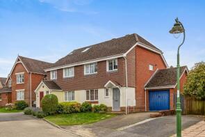 37, Cranham Avenue, Billingshurst RH14 9EN