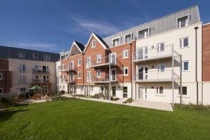 22, Waterman House, Macaulay Road, Broadstone BH18 8AR