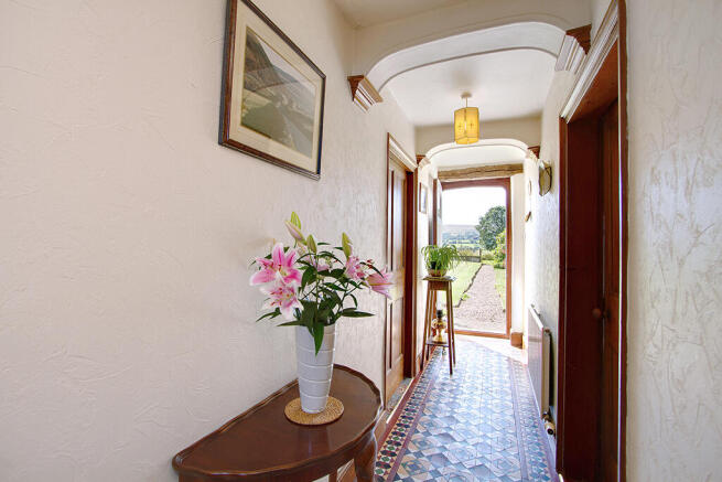 4 bed House for sale Image 5