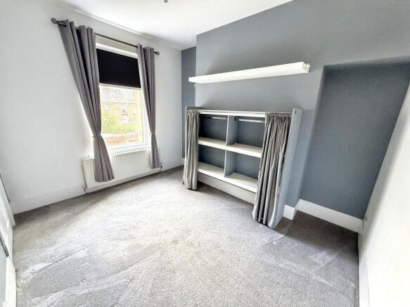 3 bed Terraced for sale Image 9