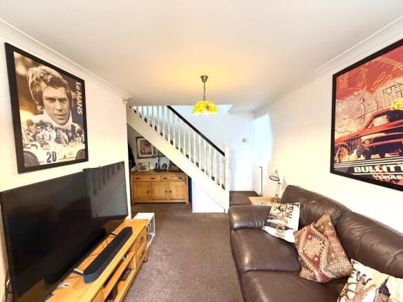 4 bed Detached for sale Image 9