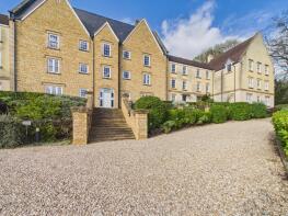 22, The Grove, Browns Lane, Stonehouse GL10 2JN