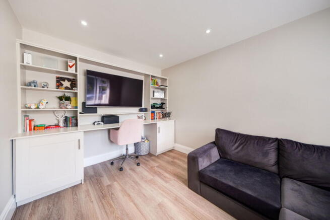 Photo 12
