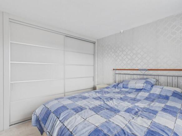 3 bed Semi-Detached for sale Image 10