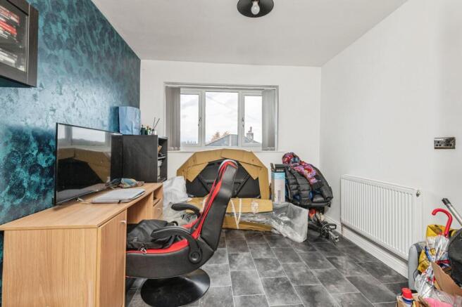 3 bed Semi-Detached for sale Image 8