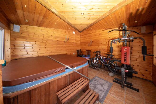 Jacuzzi Room