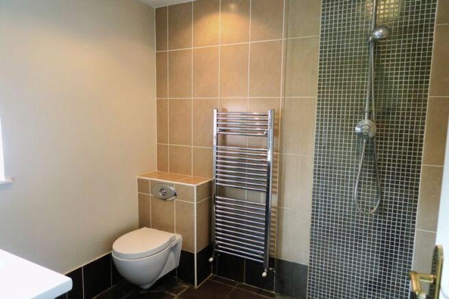 Ensuite to master
