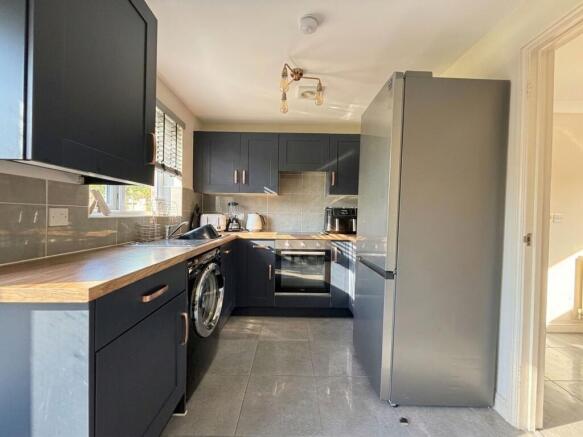 4 bed Detached for sale Image 6