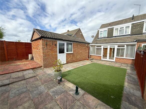 Whitby Avenue, Guisborough, TS14 photo 3