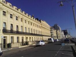 Flat 2, 7, Brunswick Terrace, Hove BN3 1HL