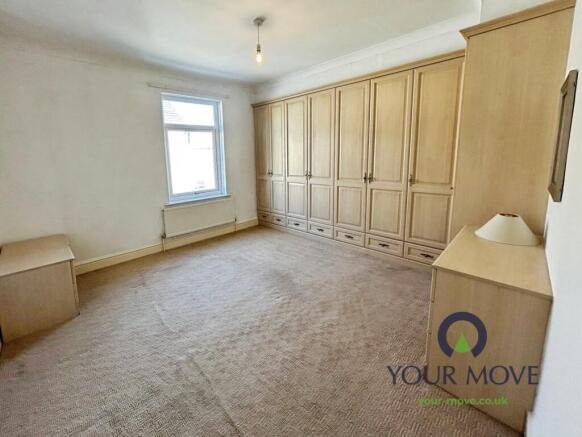 3 bed Terraced to rent Image 7