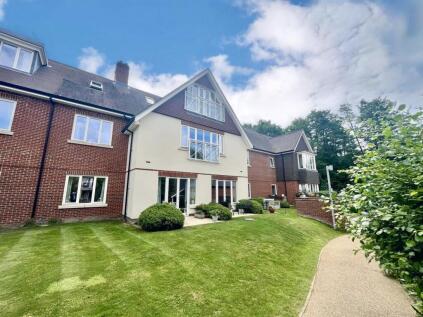 Hammond Way, Yateley