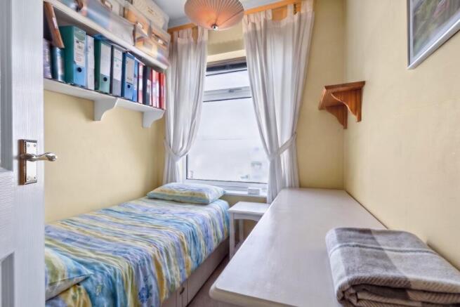 3 bed Semi-Detached for sale Image 7