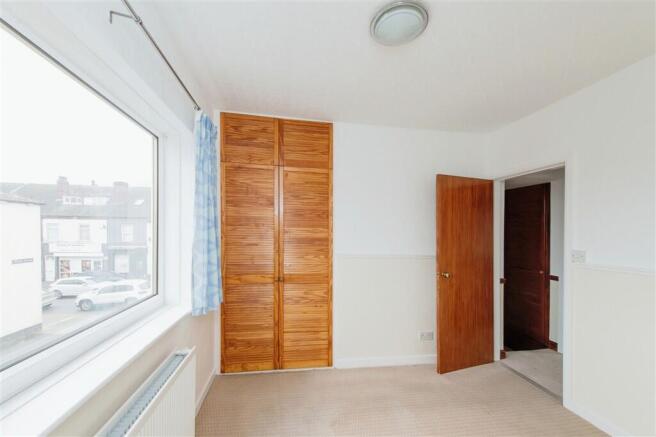 2 bed Terraced for sale Image 7
