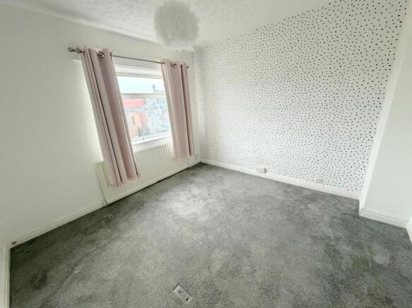 3 bed House for sale Image 8