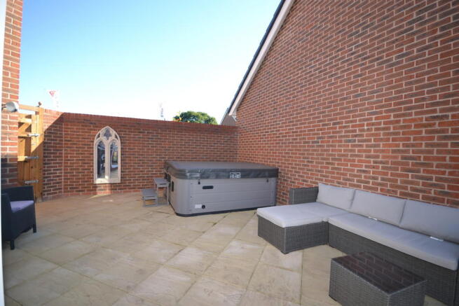 Photo 11