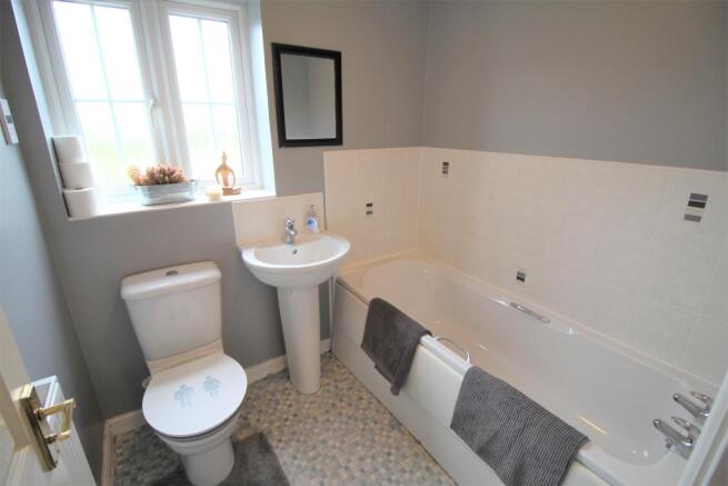 Bathroom.JPG
