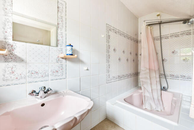 Images110.jpg